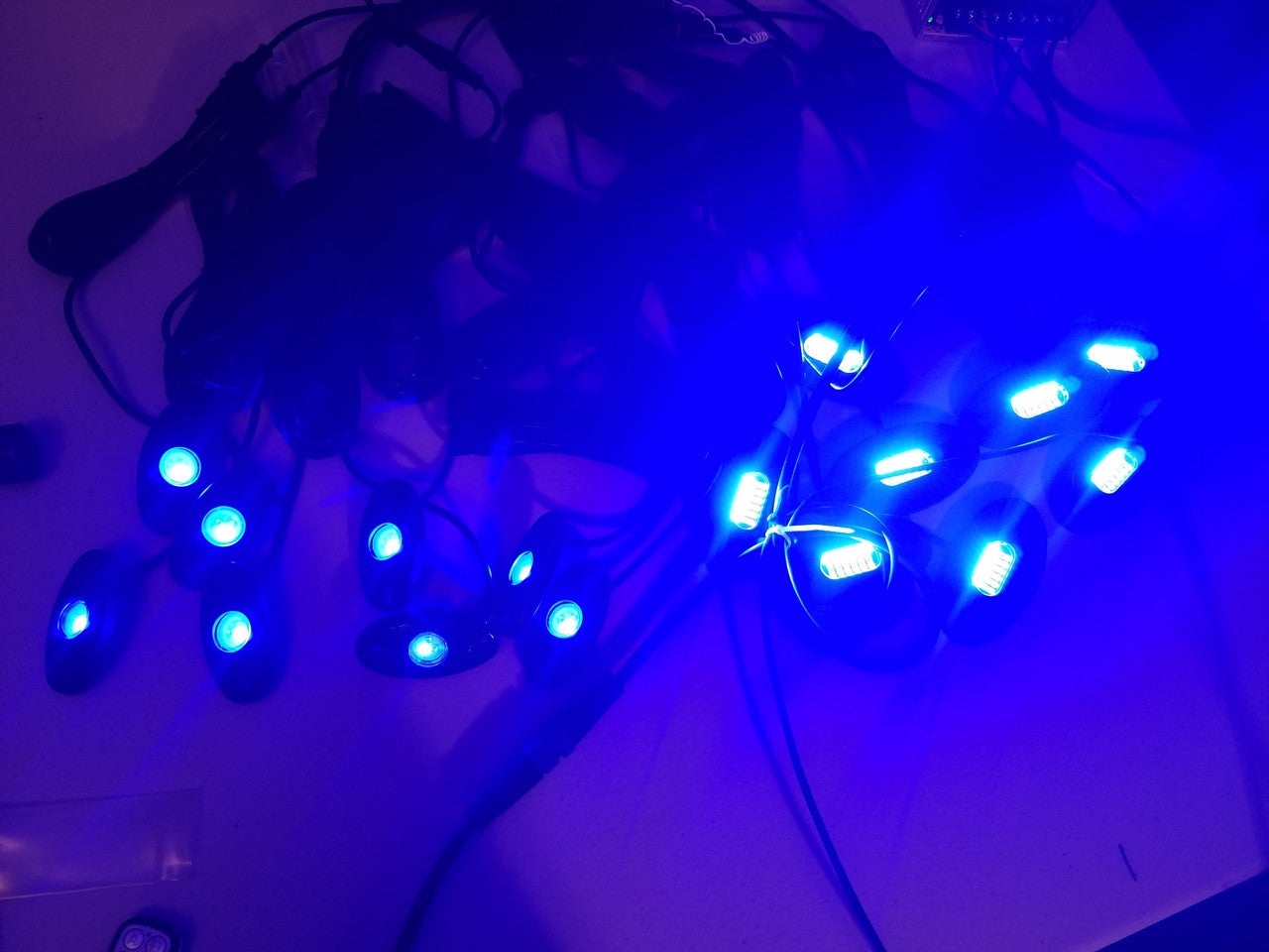 Woodys Lights - RGBW Rock Lights